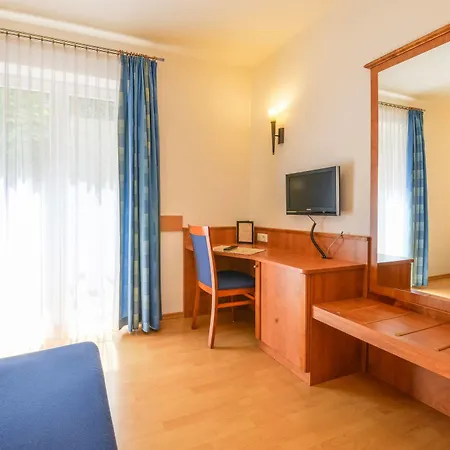 Guest house Waldhof 3*