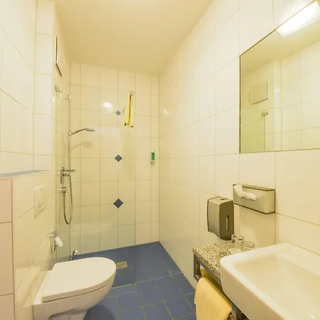 Waldhof Pensionat 3*